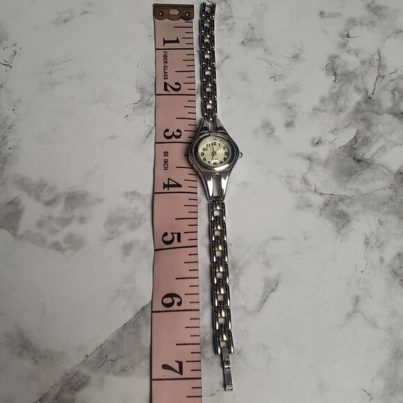 Vintage Japan Silver Mother of Pearl Woman's Watch - Picture 7 of 9